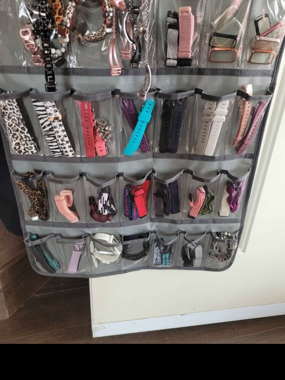 Fitbit Luxe Tracker And Approx 50 Assorted Bands